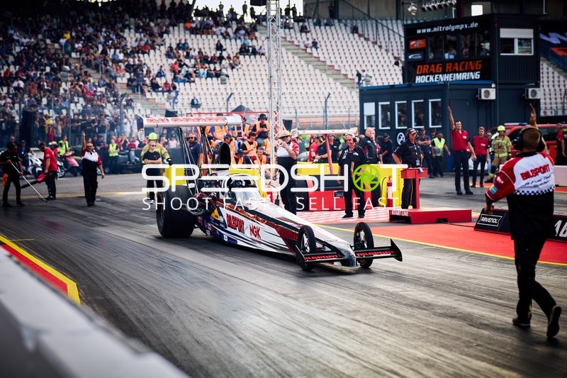 Rennfahrzeug in der Startzone