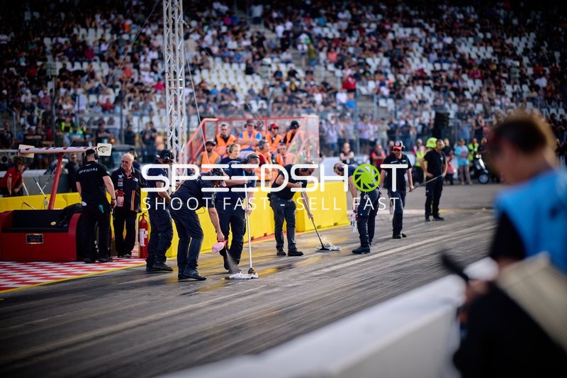 Vorbereitungen auf der Quartermile