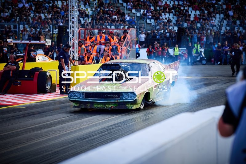 Rennwagen auf der Quartermile