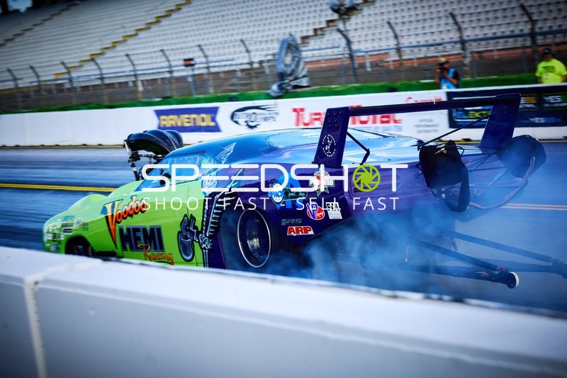 Pro Mod Dragster auf der Quartermile