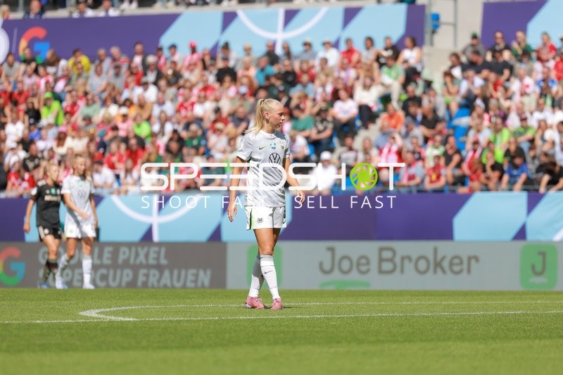 Spielszene mit Ella Peddemors (5; VFL)