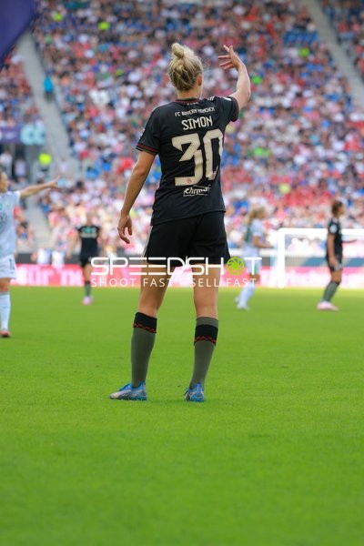 Spielerin 70; FC Bayern Frauen 1 auf dem Feld