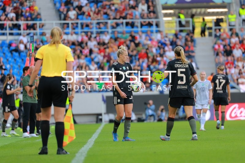 Einwurf Vorbereitung FC Bayern