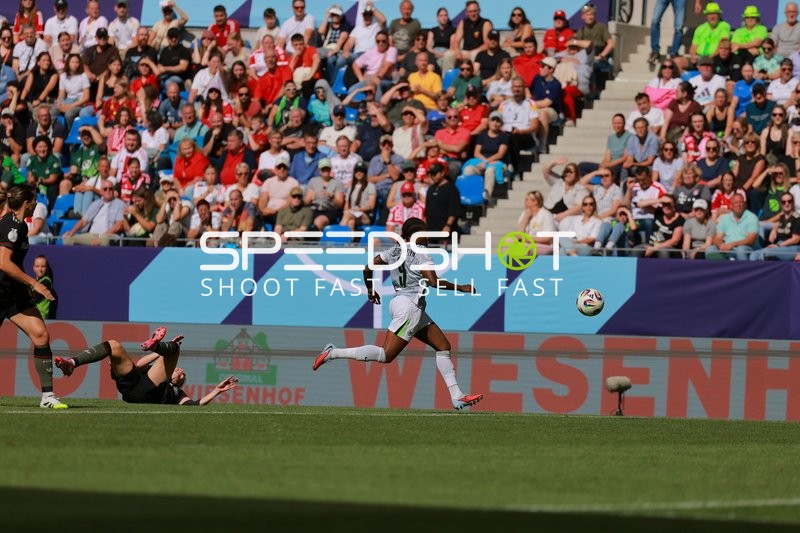 Fußball I Frauen I Angriff