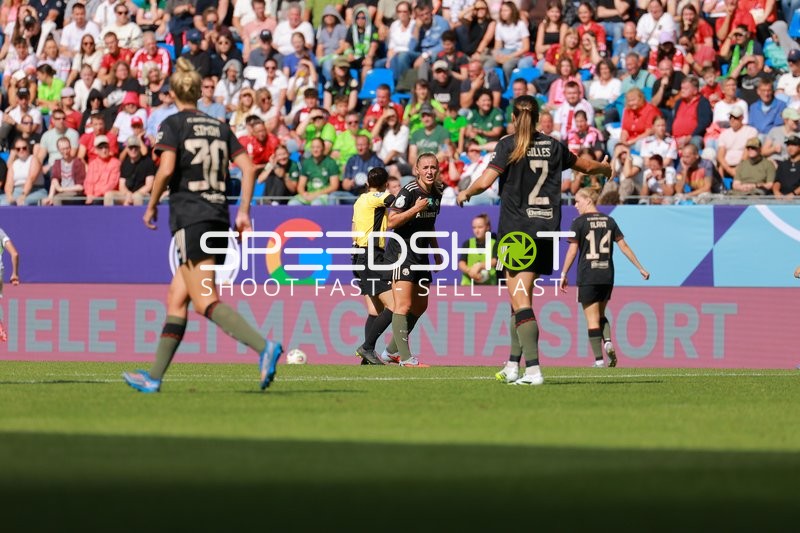 Spielunterbrechung mit Schiedsrichterin