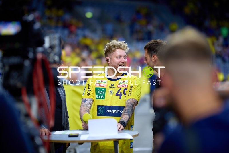 Moderation vor Spielstart