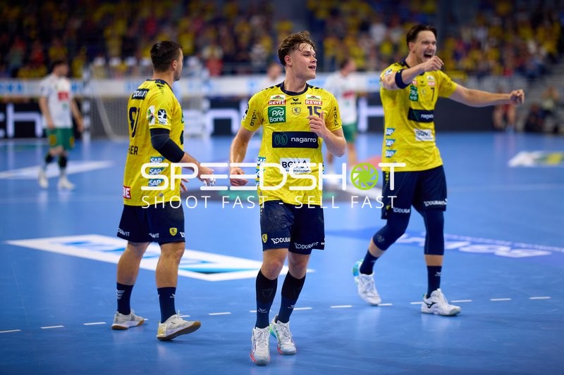 Rhein Neckar Löwen feiern gemeinsam