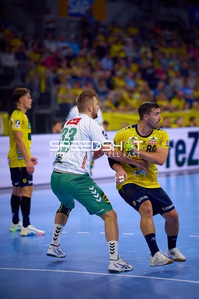 Defensive Aktion in der Halle