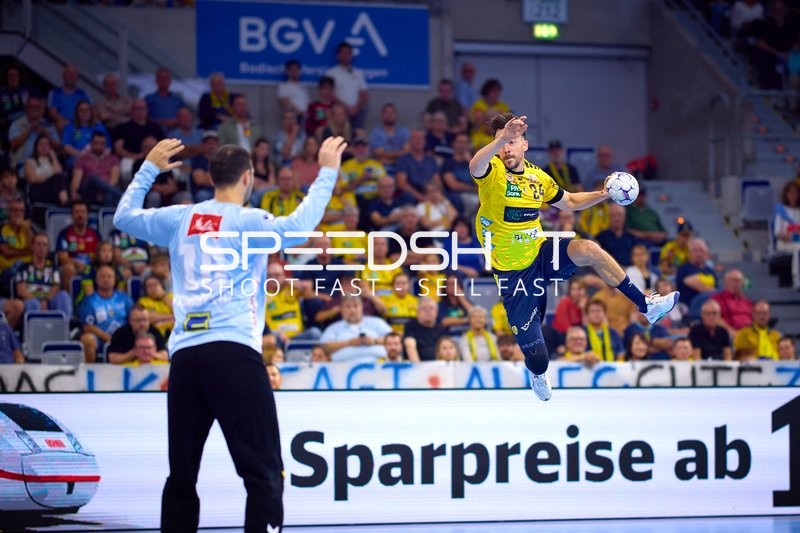 Handball Wurf Patrick Groetzki (24; Rhein Neckar Löwen)