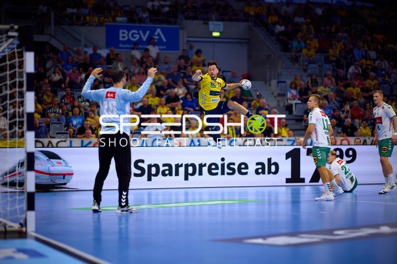 Handball Wurf Patrick Groetzki (24; Rhein Neckar Löwen)