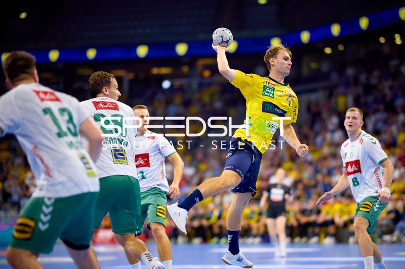 Handball Wurf von Robert Timmermeister (7; Rhein Neckar Löwen)