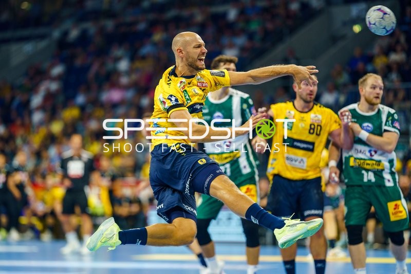 Lukas Sandell (11; Rhein Neckar Löwen) wirft aufs Tor