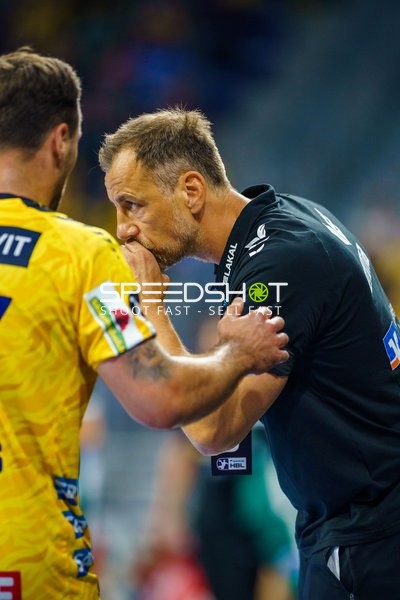 Trainer Maik Machulla (Trainer; Rhein Neckar Löwen) gibt Anweisungen