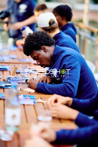 Autogrammstunde mit Noah Koch (1; MLP)