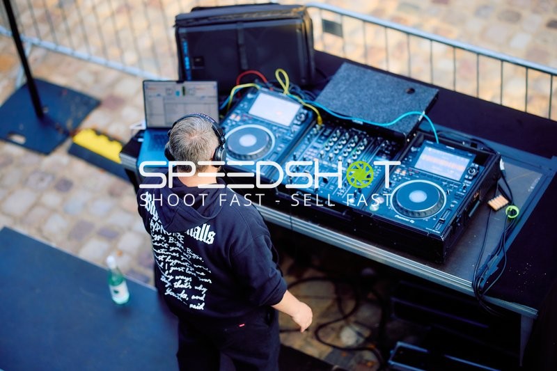 DJ bei Teamvorstellung