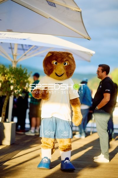 Maskottchen der MLP Academics