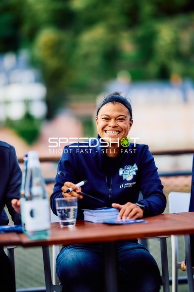 Serena Benavente bei Teamvorstellung