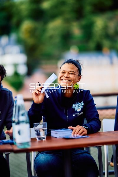 Serena Benavente lächelt