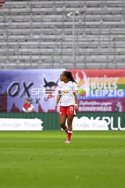 Spielerin auf dem Feld