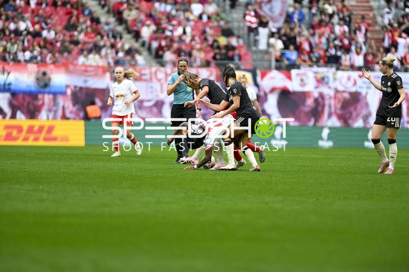 Zweikampf auf dem Feld