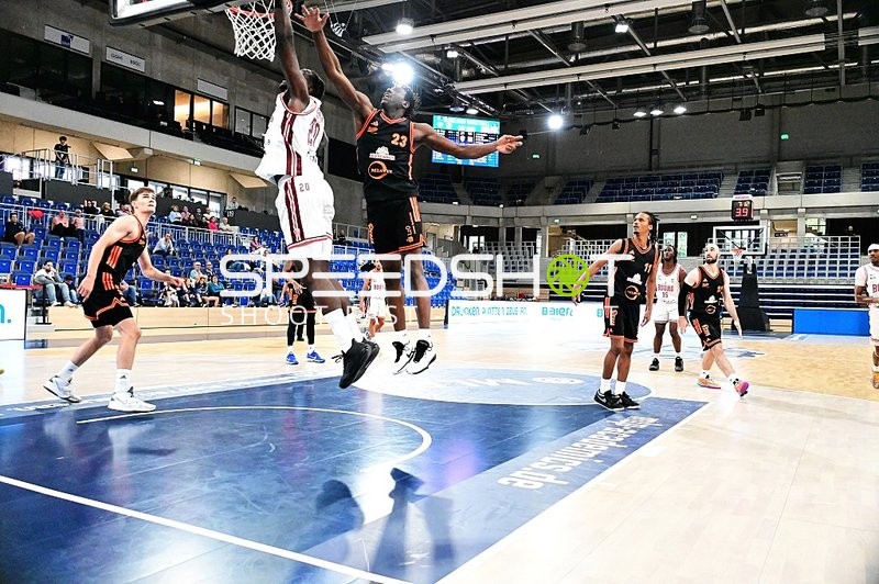 Verteidigung gegen Korbwurf