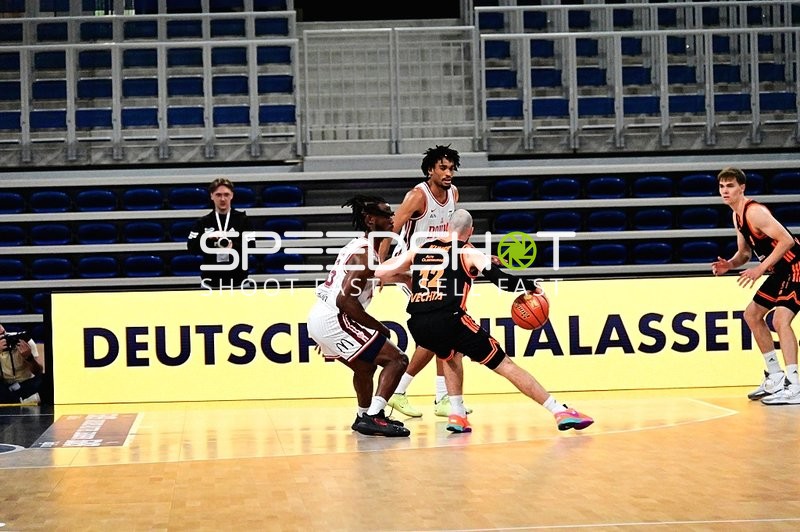 Dribbling und Verteidigung