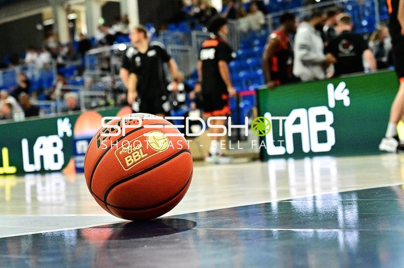 Basketball auf dem Court