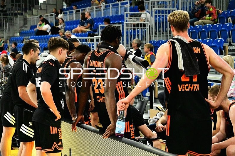 Rasta Vechta an Seitenlinie