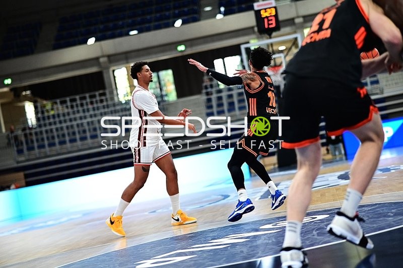 Verteidigung auf dem Court