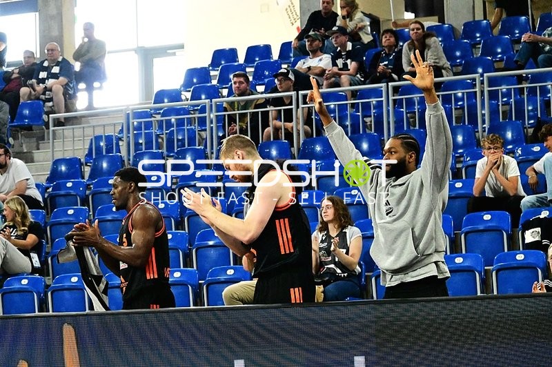 Spieler klatschen Beifall