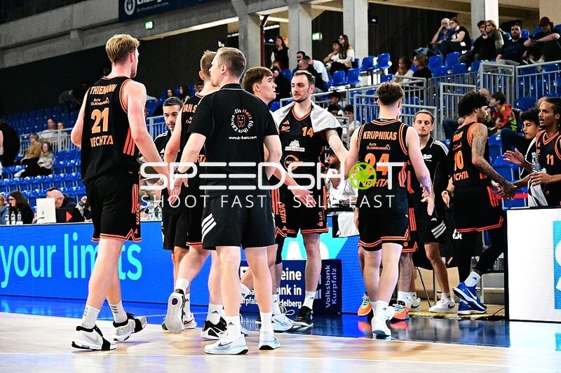 Rasta Vechta Spieler auf Court