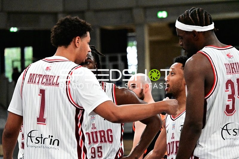 Spieler von JL Bourg und Vechta