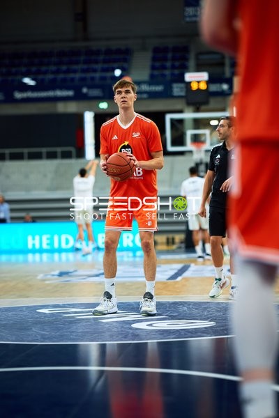 Joschka Ferner (9; Rasta Vechta) am Freiwurf