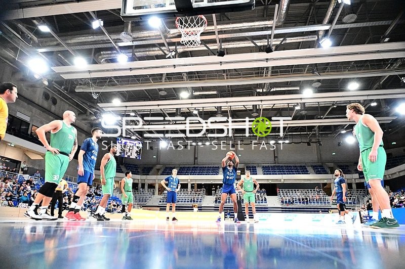 Spieler beim Freiwurf