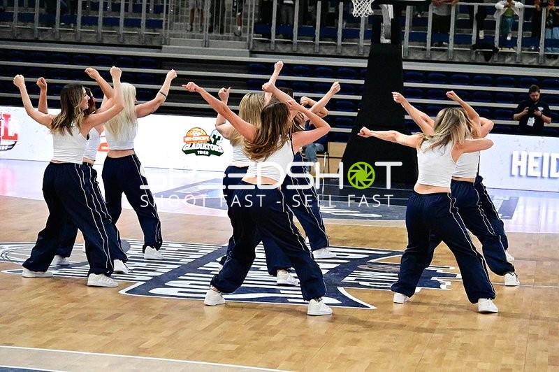 Mannschafts-Choreografie auf Court