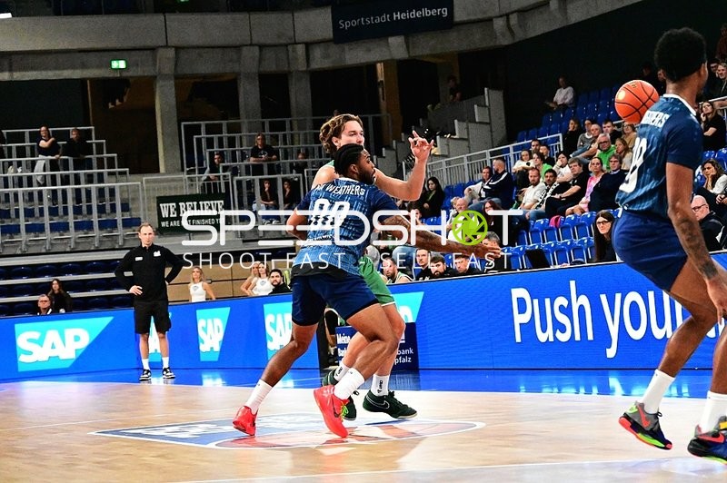 Spieler in Aktion auf dem Court