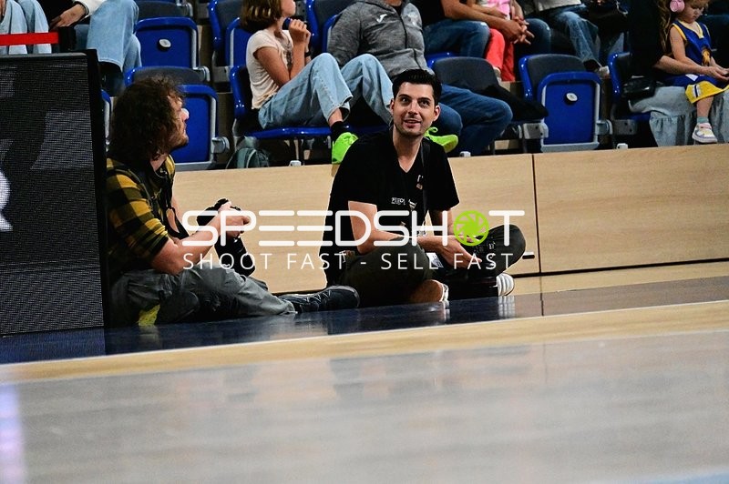 Fotografen am Spielfeldrand