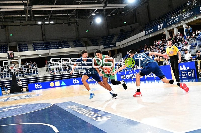 Zweikampf auf dem Court