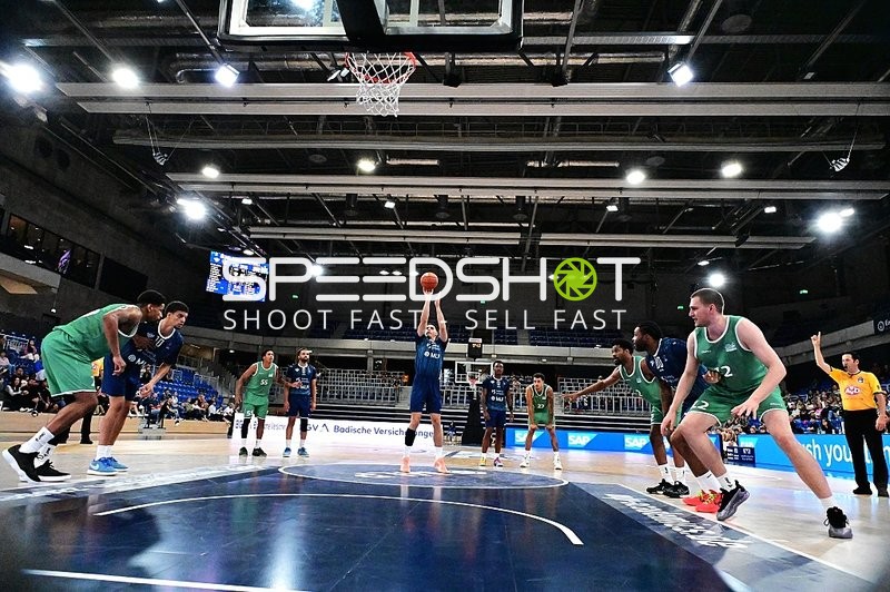 Freiwurf von Samuell Williamson (10; MLP)