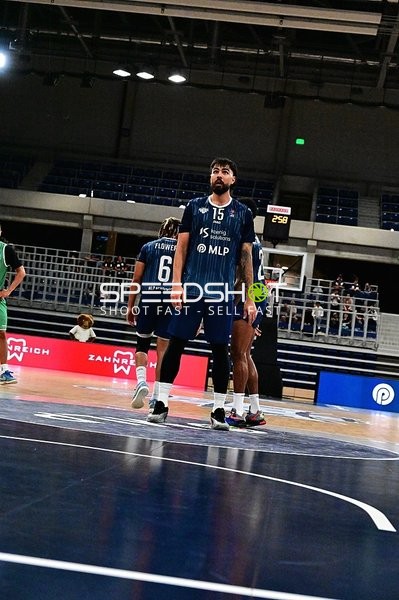 Marcel Keßen (15; MLP) auf dem Court