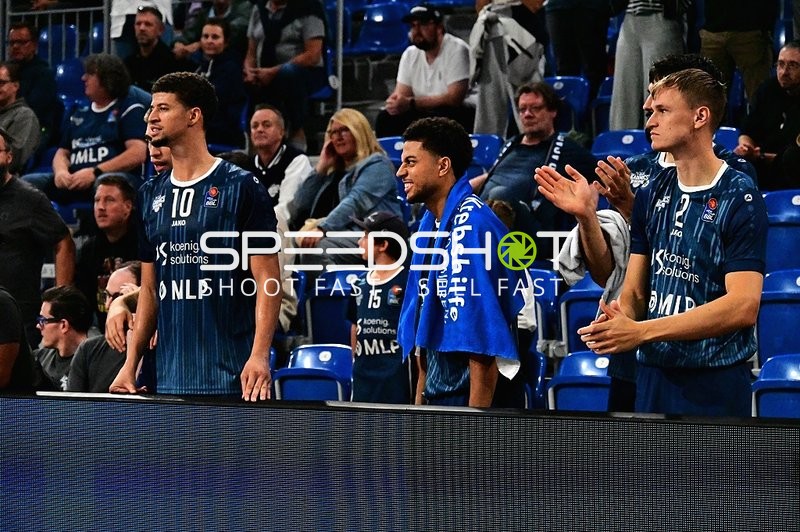 Spieler der MLP Academics auf Court