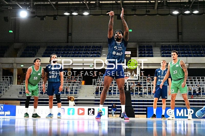 Freier Wurf von Michael Flowers (6; MLP)