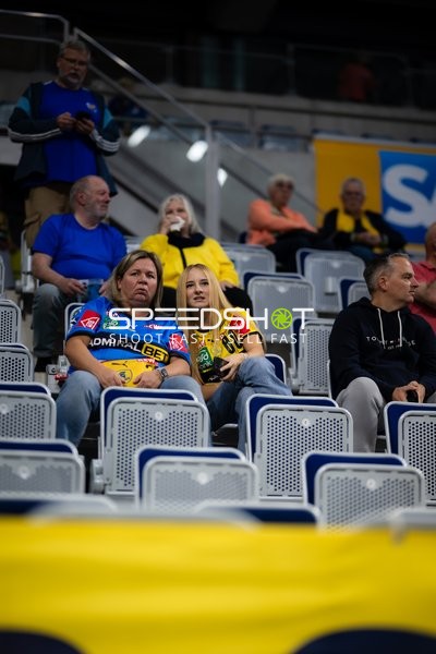Fans in der SAP Arena