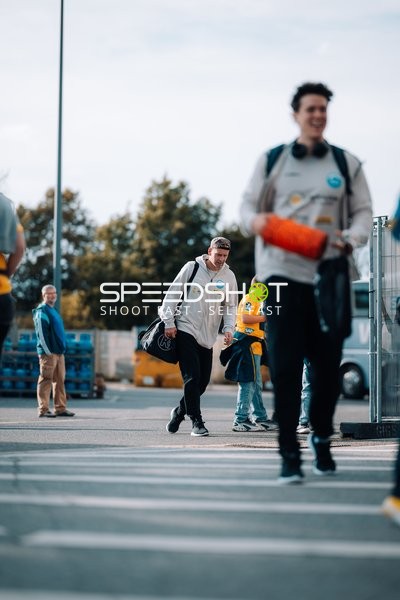 Spieler Silvio Heinevetter (12; ThSV Eisenach) läuft zum Spiel