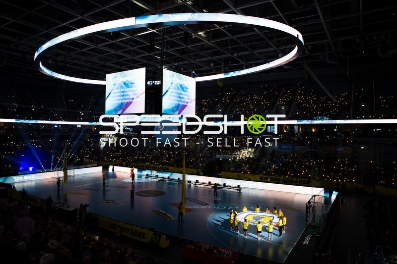 Team Kevin Gerwin (49; Rhein Neckar Löwen) positioniert sich