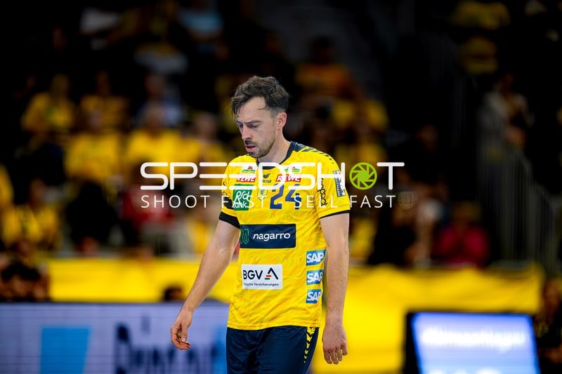 Patrick Groetzki (24; Rhein Neckar Löwen) positioniert sich