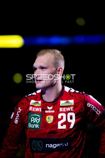 David Späth (29; Rhein Neckar Löwen) steht bereit im Tor