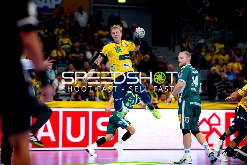 Edwin Aspenbäck (78; Rhein Neckar Löwen) wirft aufs Tor