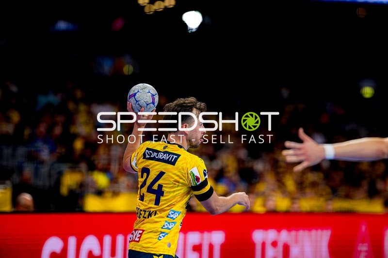 Patrick Groetzki (24; Rhein Neckar Löwen) wirft aufs Tor