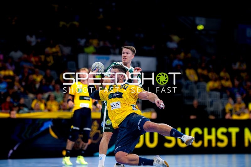 Jannik Kohlbacher (80; Rhein Neckar Löwen) wirft aufs Tor